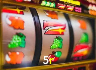 A Ascensão dos Esportes Eletrônicos: Um Novo Paradigma no Entretenimento