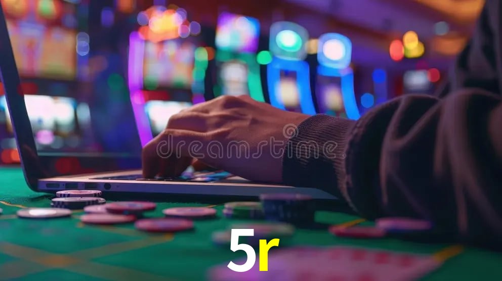 Página oficial no Facebook da 5r